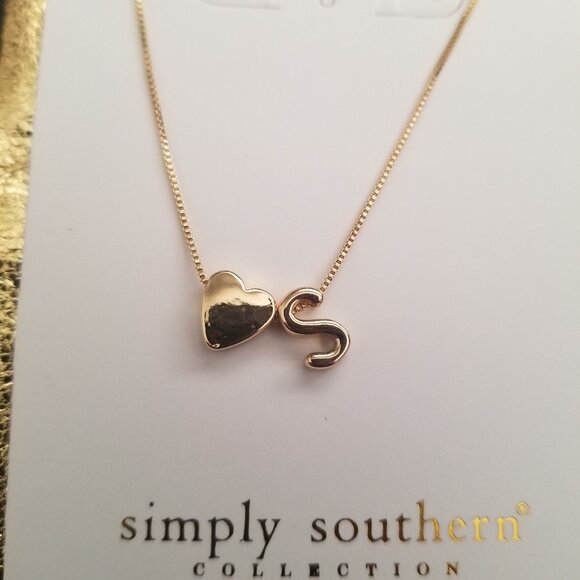 NEW Simply Southern Collections Initial Heart Necklace “S” Gold Tone 18” - Picture 2 of 3